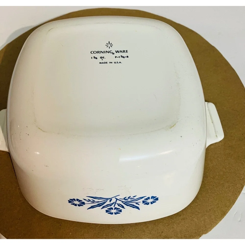 Corning Ware Casserole Dish  1.75qt White Excellent Blue Cornflower P-1 3/4-B